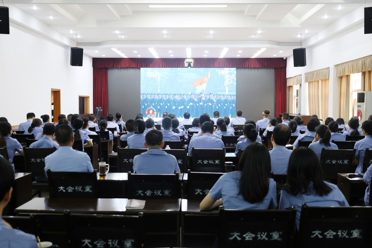 我院组织集中收看纪念中国人民抗日战争暨世界反法西斯战争胜利80周年大会